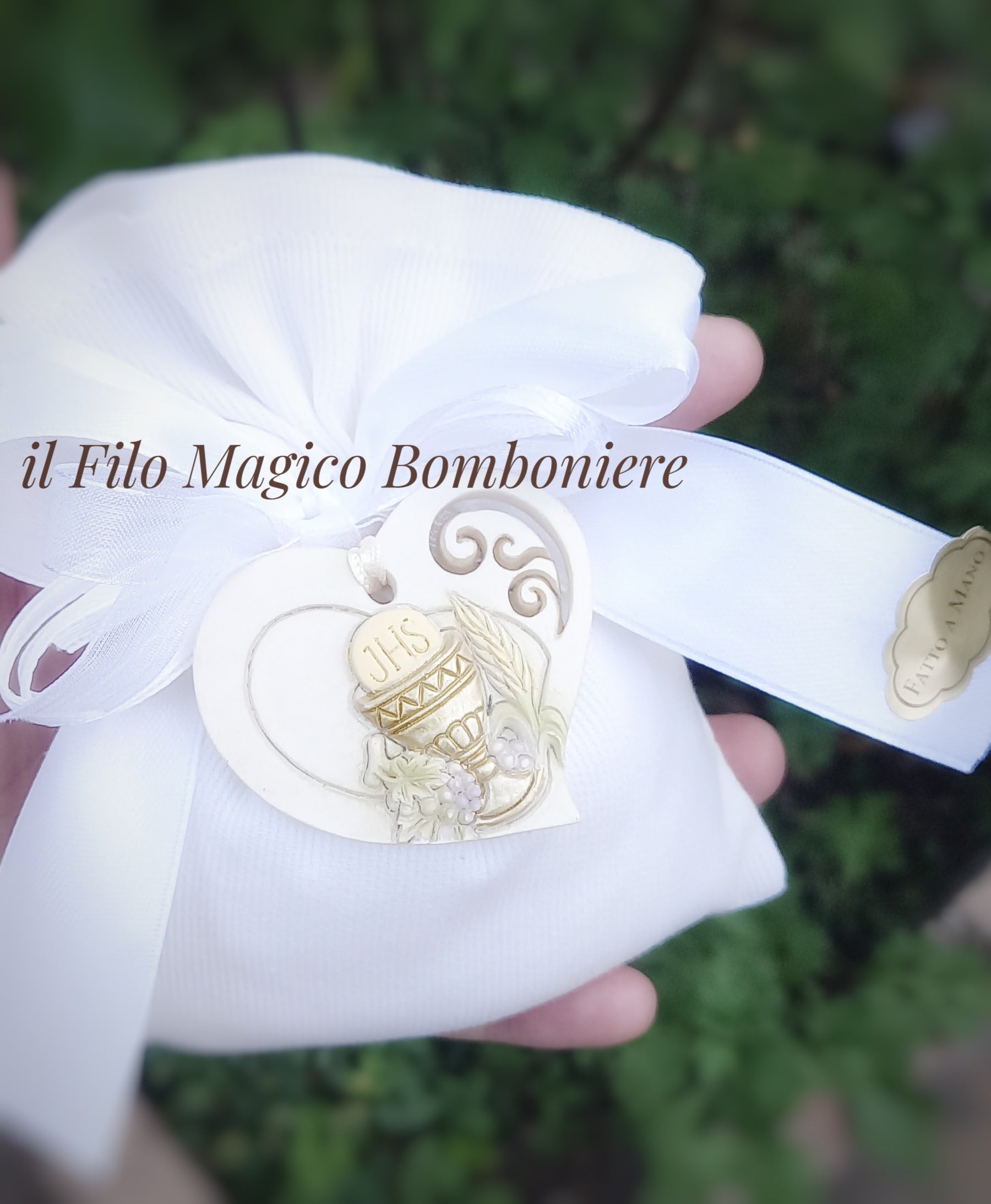 Bomboniera comunione elegante fatta a mano con decorazione cuore